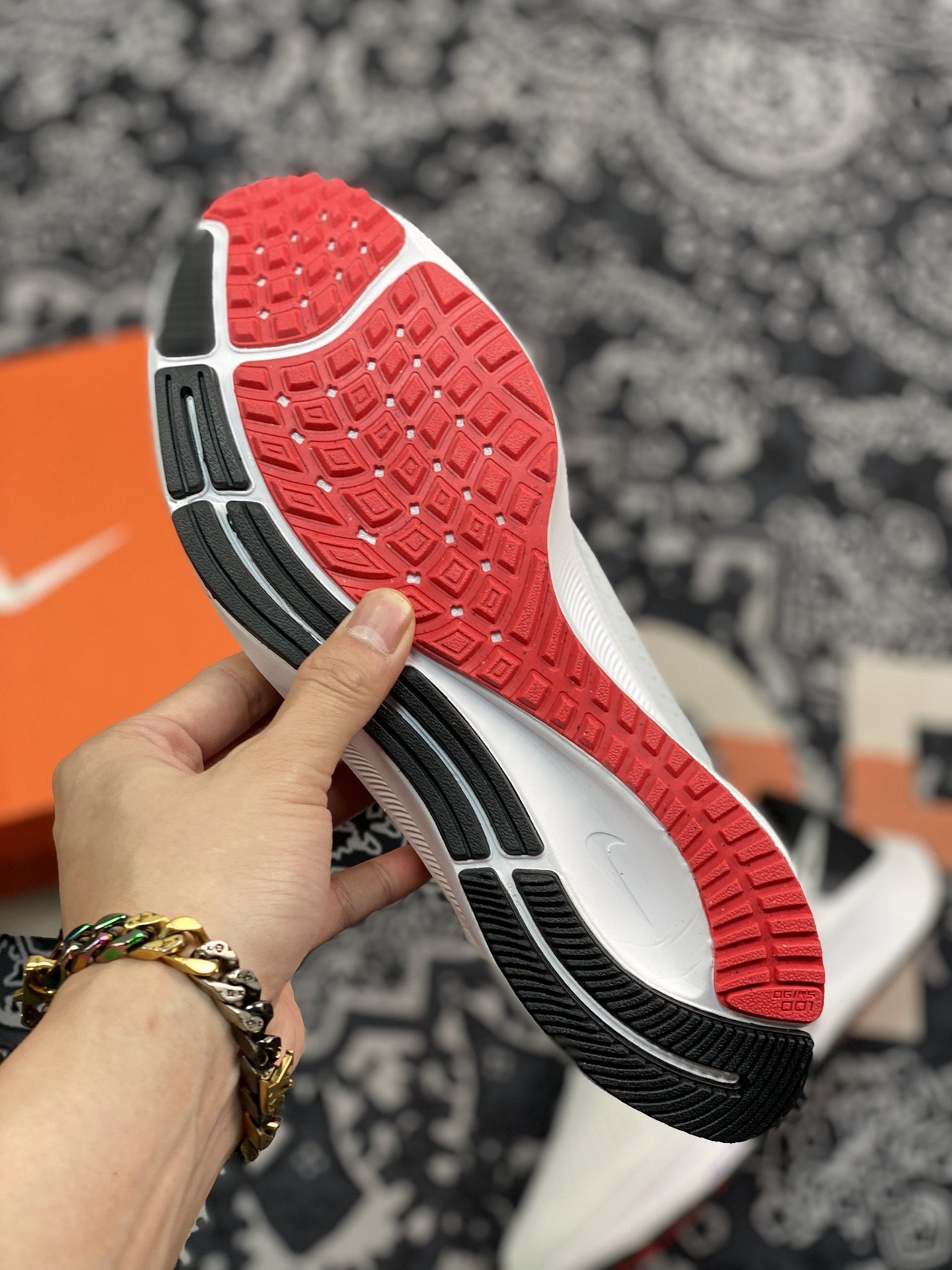 180 Nike Air Zoom Pegasus 38 飞马登月38代跑步鞋