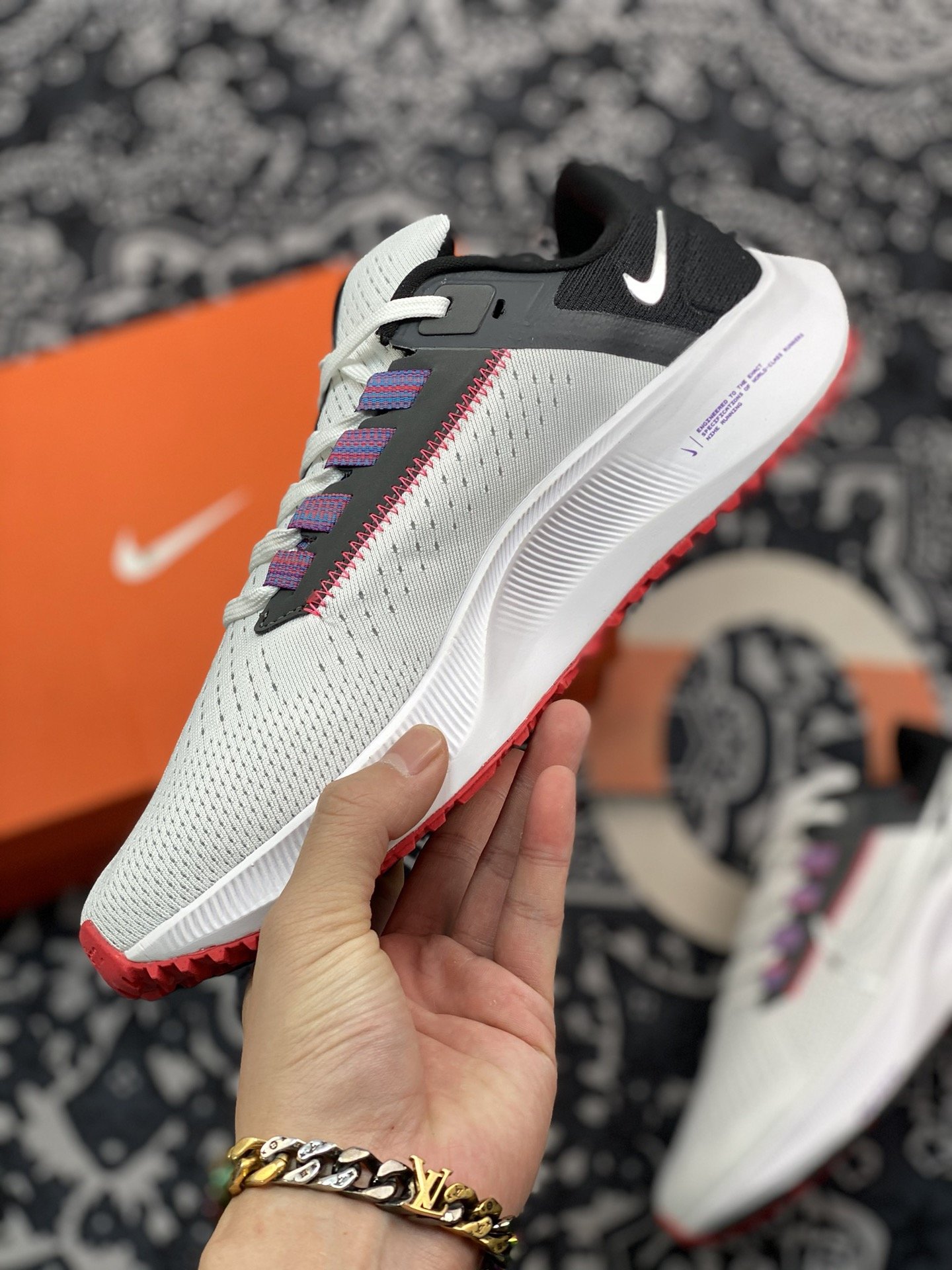 180 Nike Air Zoom Pegasus 38 飞马登月38代跑步鞋