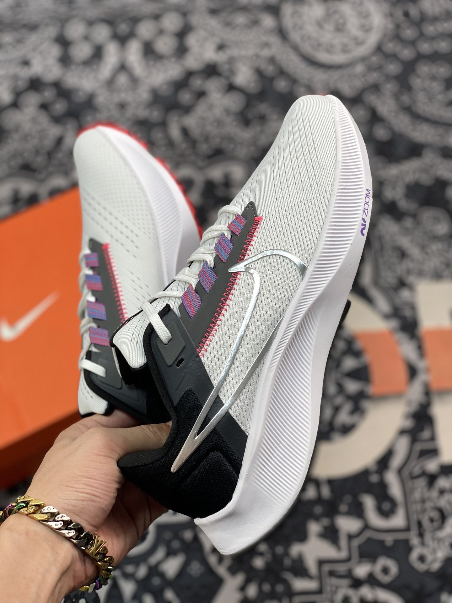 180 Nike Air Zoom Pegasus 38 飞马登月38代跑步鞋