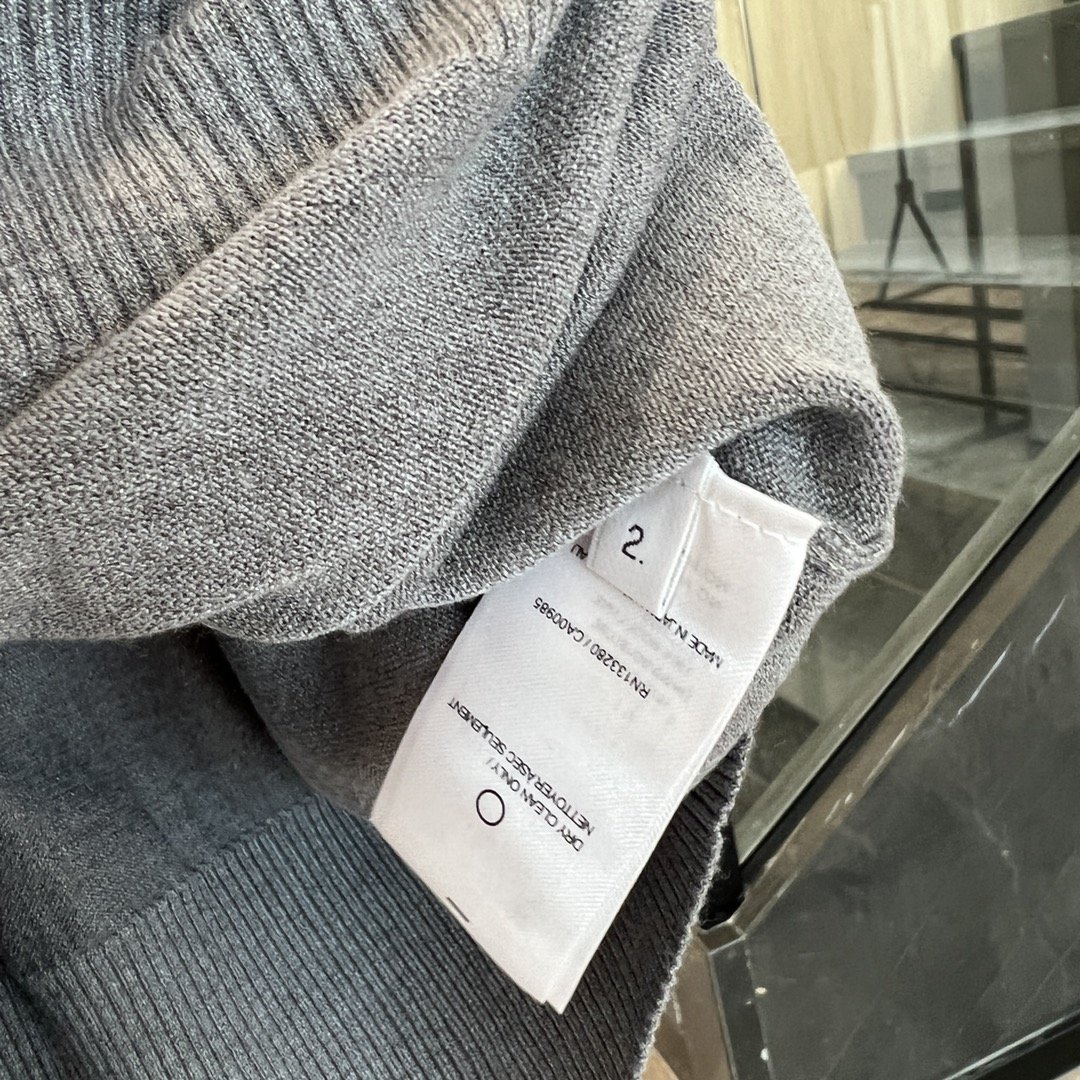 250 汤姆布朗｜小狗针织短袖